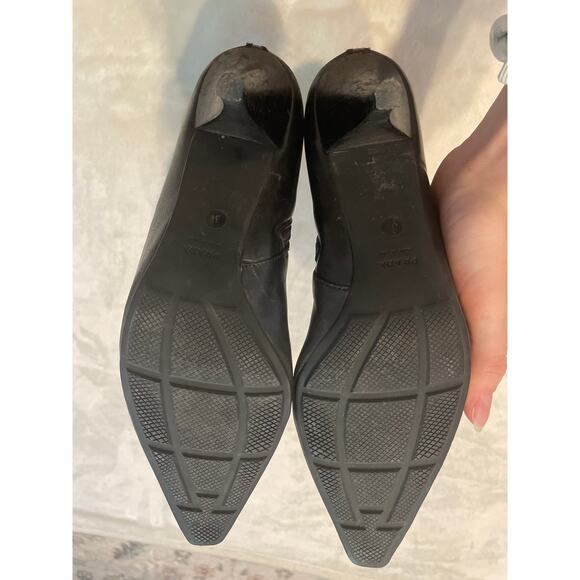 PRADA Smooth Leather Ankle Heeled Boots 38 8 Square Toe Kitten Heel Black Bootie - Picture 4 of 9